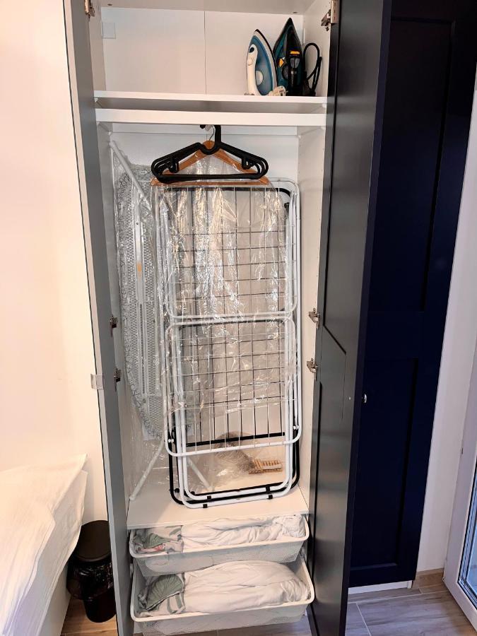 Feelhome Apartment With Kitchen 克拉科夫 外观 照片