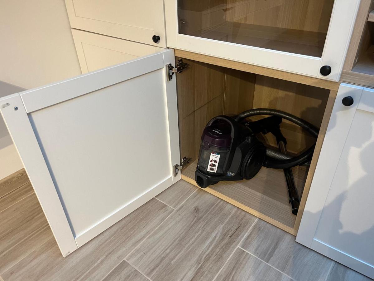 Feelhome Apartment With Kitchen 克拉科夫 外观 照片