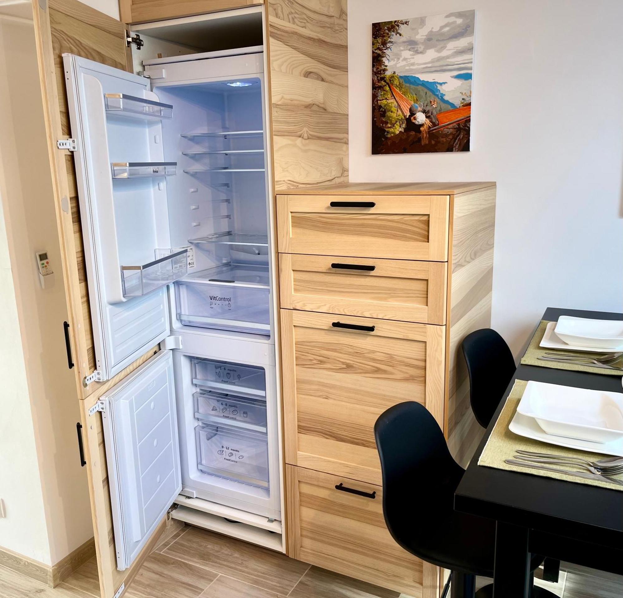 Feelhome Apartment With Kitchen 克拉科夫 外观 照片