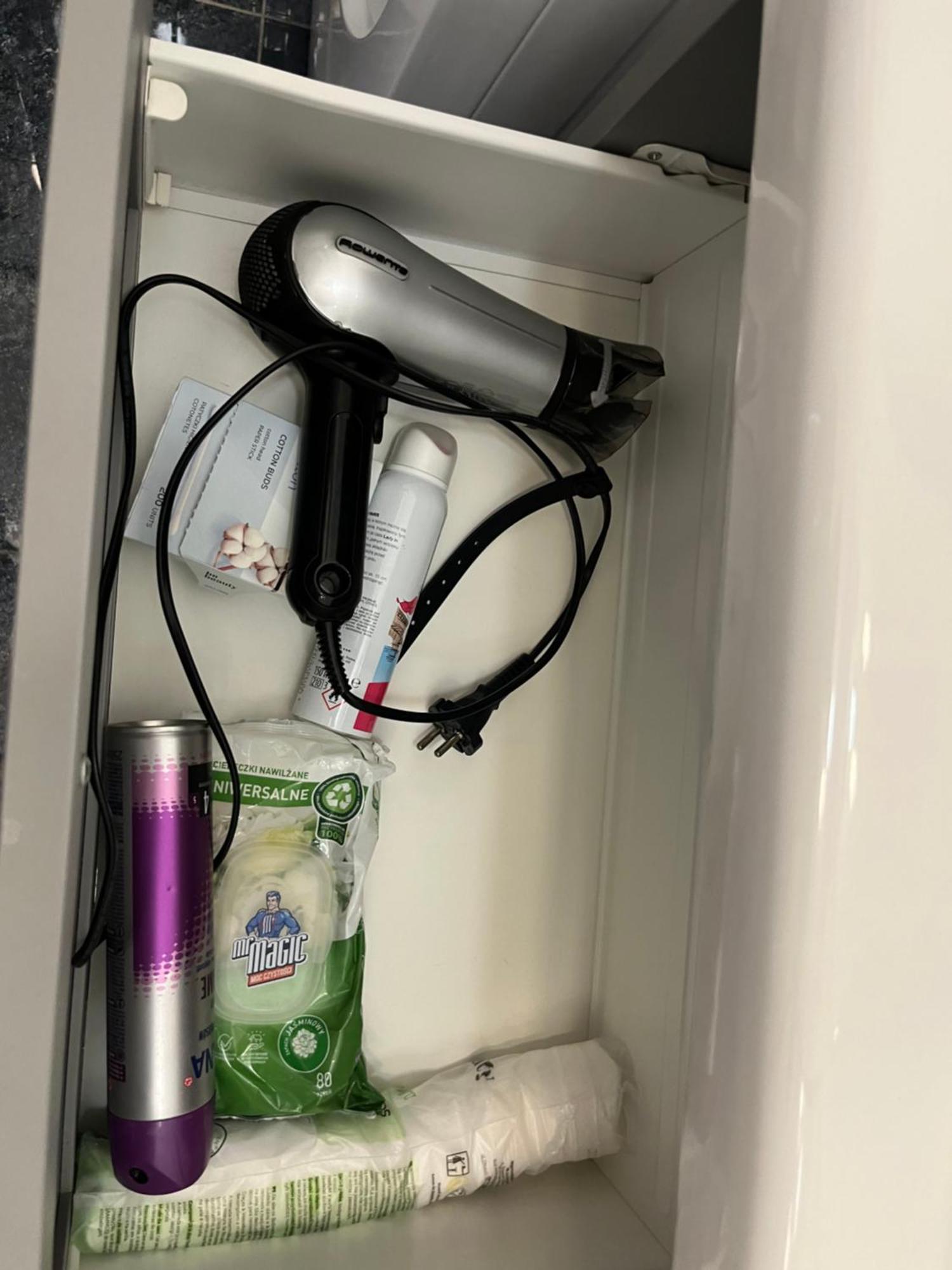 Feelhome Apartment With Kitchen 克拉科夫 外观 照片